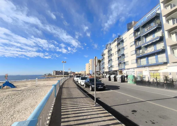 公寓 Marinasunbeach Canovas Playa 托雷维耶哈