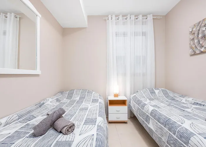 Marinasunbeach Canovas Playa 托雷维耶哈