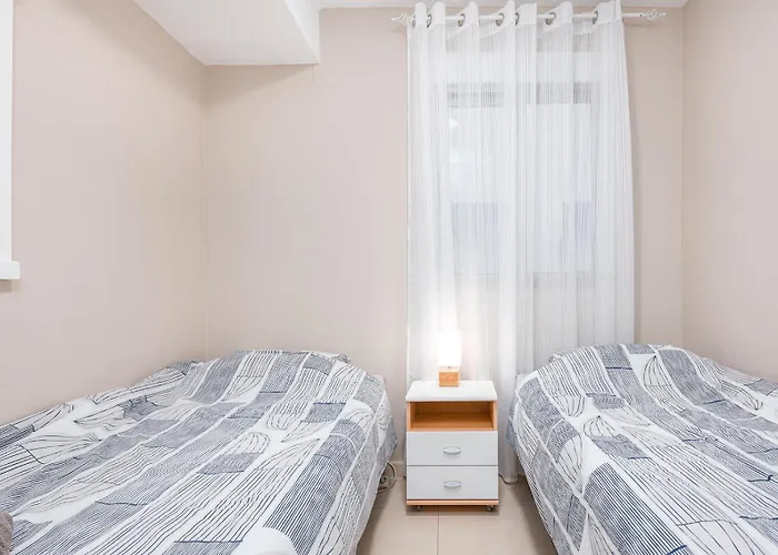 Marinasunbeach Canovas Playa * 托雷维耶哈