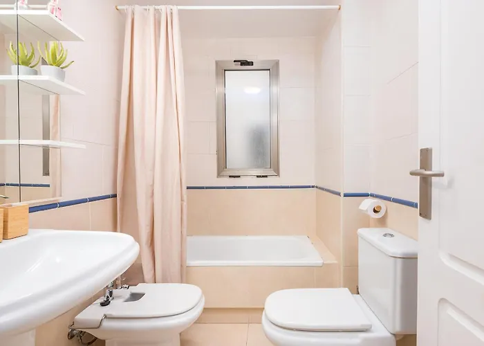 Marinasunbeach Canovas Playa 托雷维耶哈